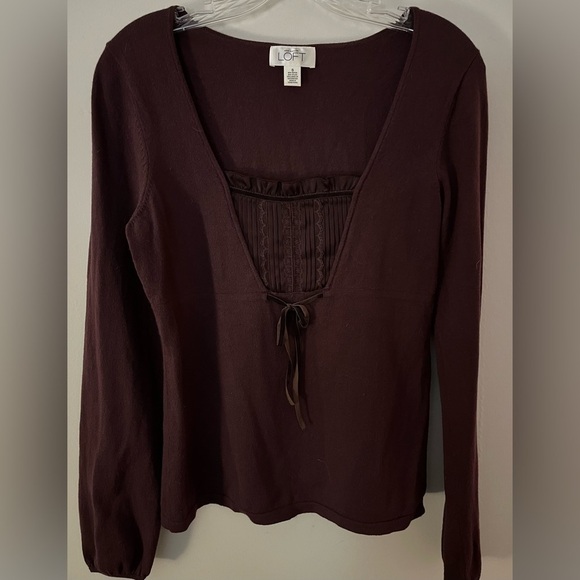 LOFT Sweaters - Ann Taylor LOFT Plum Color Pullover V-Neck Sweater w/Lace Camisole; Size S